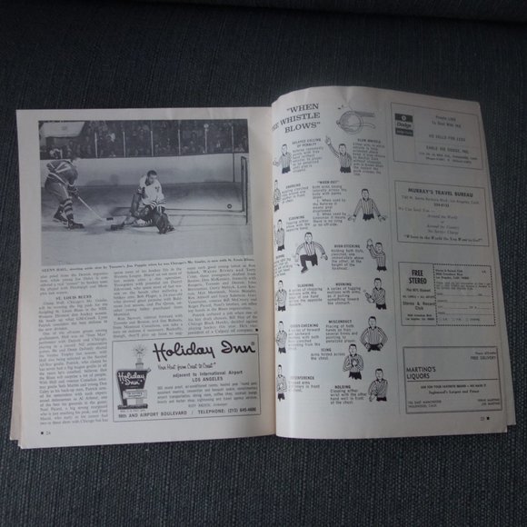 Vintage Kings vs Seals Sports Arena Nov 22 1967 Program - Picture 13 of 14